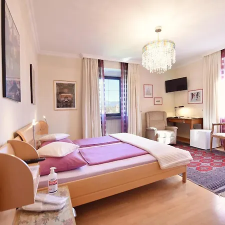 Habitación en casa particular Ansitz Wendelstein Appiano Sulla Strada Del Vino