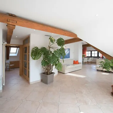 Habitación en casa particular Ansitz Wendelstein Appiano Sulla Strada Del Vino